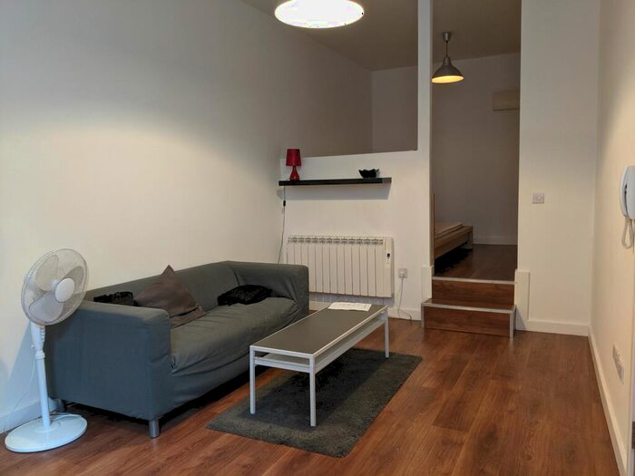 Studio To Rent In Flat, City Gate, DN1