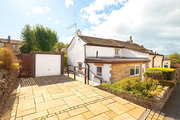 2 Bedroom Semi Detached House For Sale In Rowley Lane, Lepton, Huddersfield, HD8