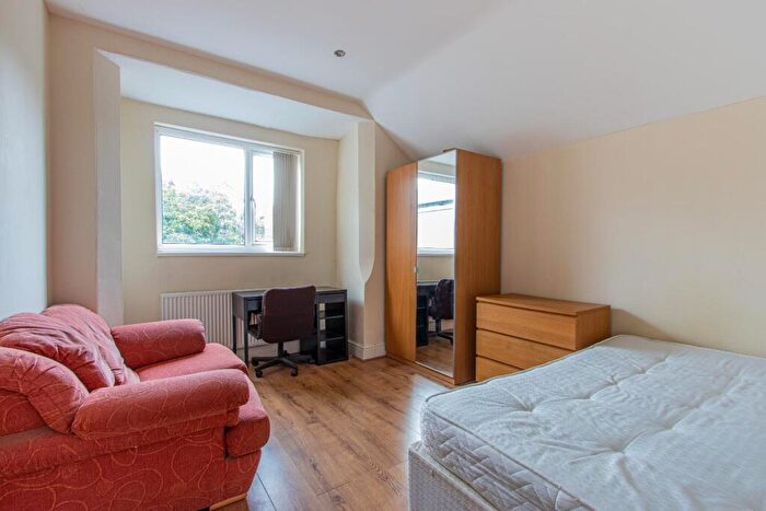 Private Hall To Rent In Colum Road, Cathays, CF10