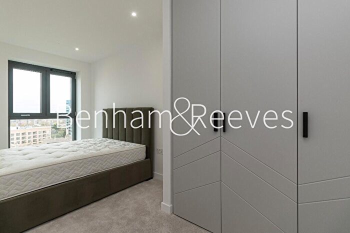 1 Bedroom Apartment To Rent In Emperor Point, Woodberry Down Development, N4