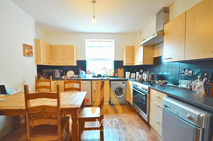 7 Bedroom End Of Terrace House To Rent In Reservoir Retreat, Edgbaston, B16