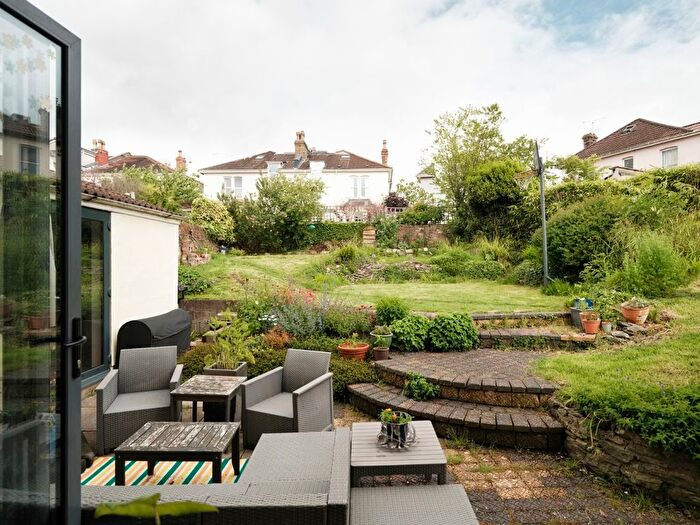 5 Bedroom Semi-Detached House For Sale In Claremont Road, Bishopston, Bristol, BS7
