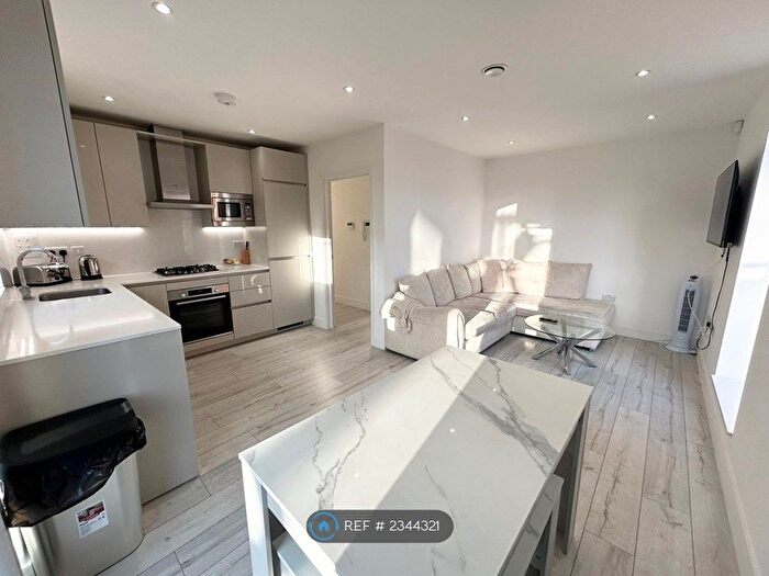 2 Bedroom Flat To Rent In Krishna Court, London, NW9