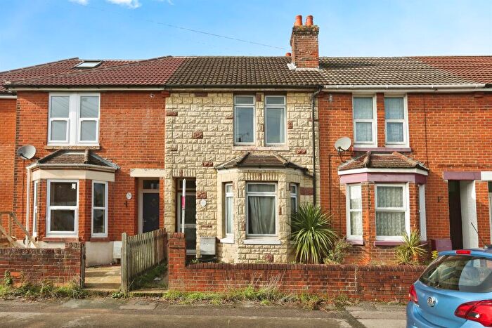 3 Bedroom Terraced House For Sale In Nutbeem Road, Eastleigh, SO50