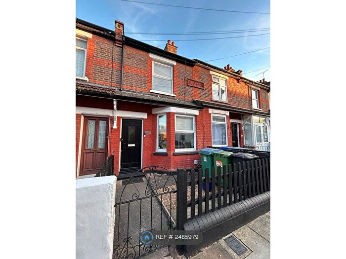 2 Bedroom Terraced House To Rent In Stanmore Road, Watford, WD24
