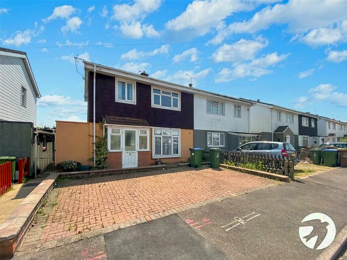 3 Bedroom Semi-Detached House To Rent In Stour Road, Dartford, Kent, DA1