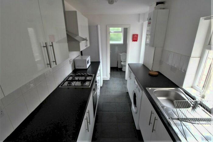 4 Bedroom Terraced House To Rent In Northfield Road, Coventry, CV1