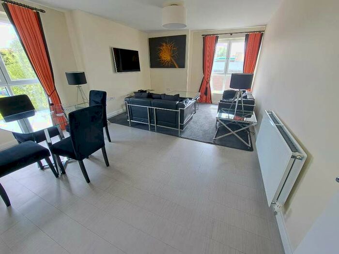 2 Bedroom Flat To Rent In Burnside Road, Dyce, Aberdeen, AB21