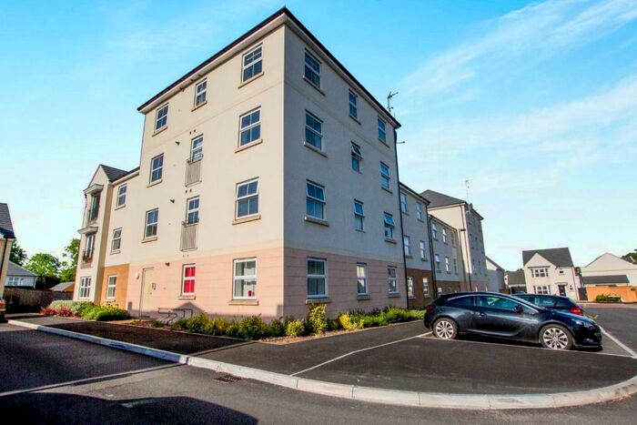 2 Bedroom Flat To Rent In Oak Leaze, Patchway, Bristol, BS34