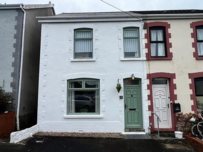 3 Bedroom Semi-detached House For Sale In Jones Terrace, Glanamman, Ammanford, Carmarthenshire., SA18