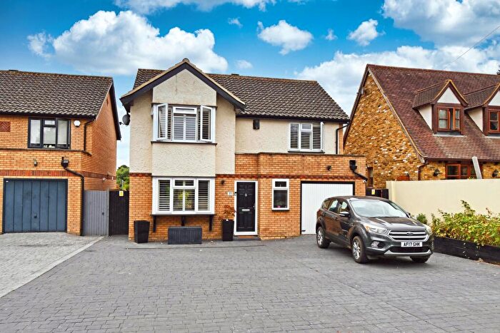 4 Bedroom Detached House For Sale In Bridgeways, Conduit Lane East, Hoddesdon, Hertfordshire, EN11