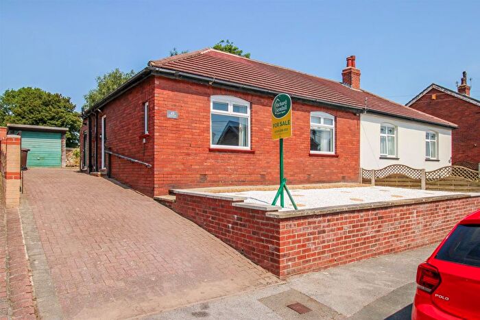 2 Bedroom Semi-Detached Bungalow For Sale In Springstone Avenue, Ossett, WF5