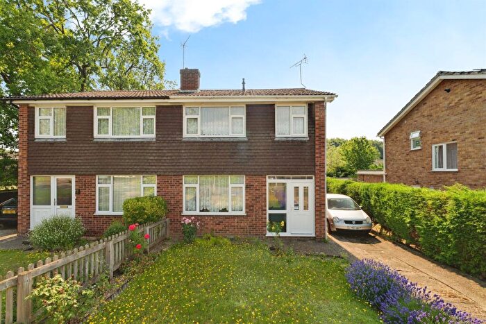 3 Bedroom Semi-Detached House For Sale In The Glade, Thetford, IP24