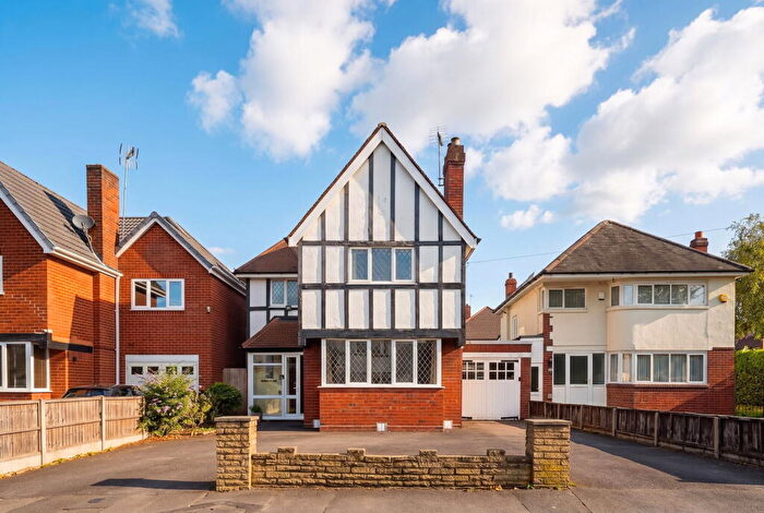3 Bedroom Detached House For Sale In Fabian Crescent, Shirley, B90