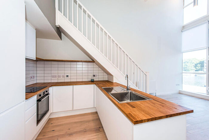 1 Bedroom Apartment To Rent In Becketts Place, KT1