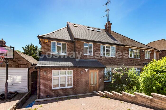 5 Bedroom Semi-Detached House To Rent In The Reddings, Mill Hill, NW7