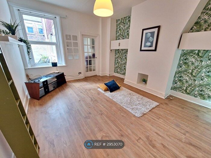 2 Bedroom Flat To Rent In Tamworth Road, Newcastle Upon Tyne, NE4
