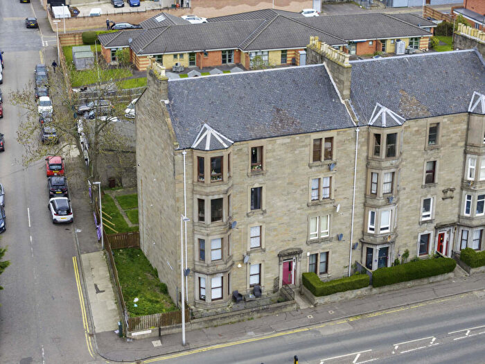 2 Bedroom Flat For Sale In Clepington Road, Dundee, DD3