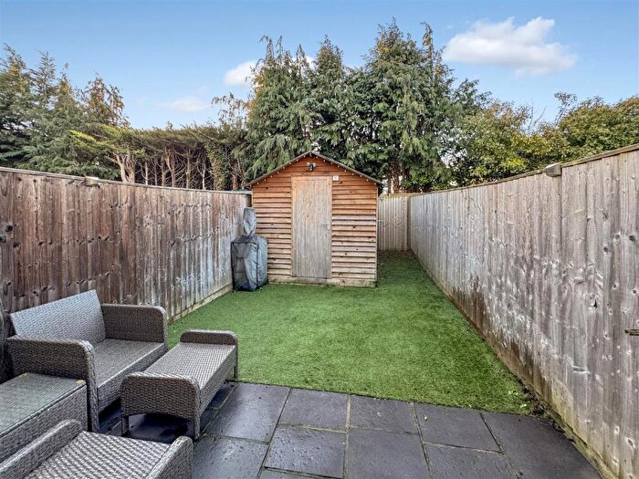 2 Bedroom House For Sale In South Cerney, Cirencester, GL7