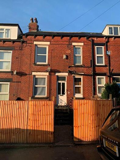 2 Bedroom Terraced House For Sale In Darfield Place, Harehills, LS8