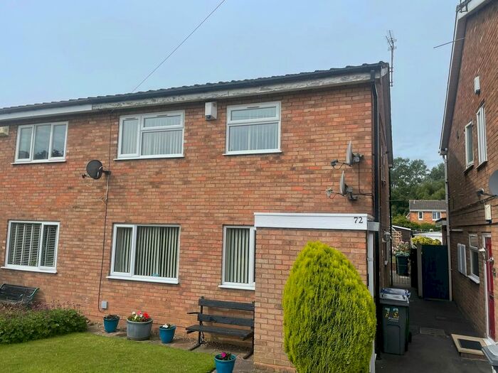 2 Bedroom Maisonette To Rent In Warren Close, Tipton, DY4