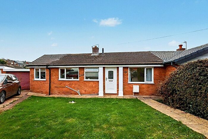 3 Bedroom Semi-detached Bungalow For Sale In Frobisher Road, Exmouth, Devon, EX8