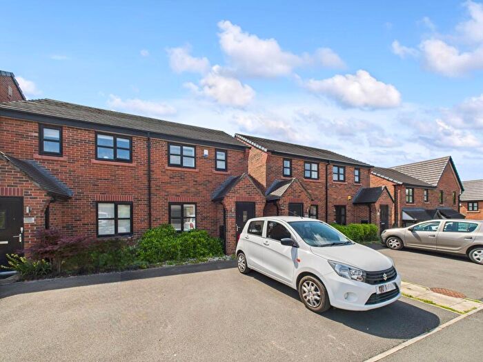 2 Bedroom Semi-Detached House To Rent In Bee Fold Lane, Atherton, M46