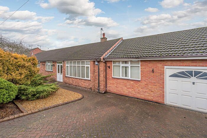 2 Bedroom Semi Detached Bungalow For Sale In Essex Avenue, Kingswinford, DY6
