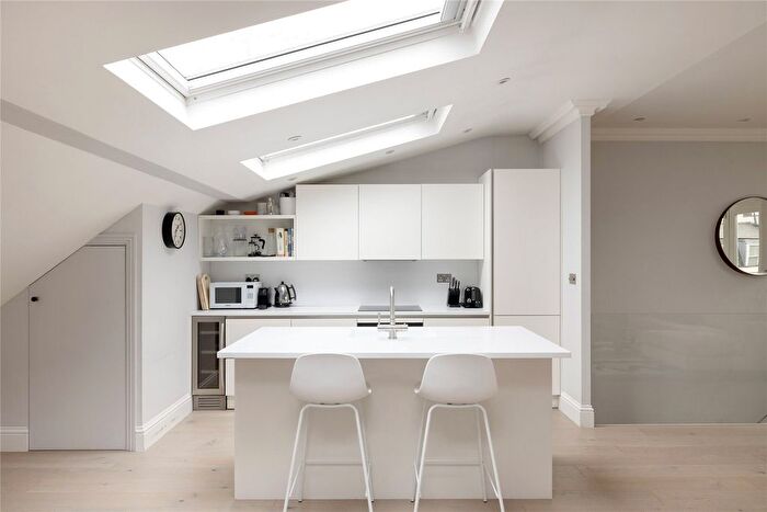 3 Bedroom Flat To Rent In Talbot Road, Bayswater, W2