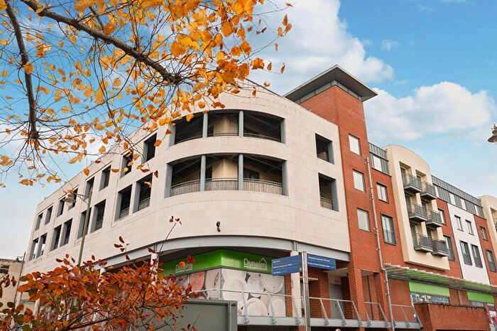 2 Bedroom Property For Sale In Lower Tanbridge Way, The Forum Lower Tanbridge Way, RH12