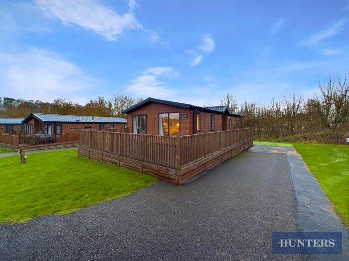 2 Bedroom Park Home For Sale In Flamborough Road, Sewerby, Bridlington, YO15