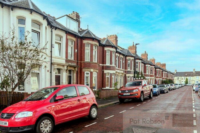 6 Bedroom Property To Rent In Devonshire Place (Flat B), Jesmond, Newcastle Upon Tyne, NE2