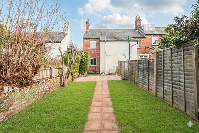 2 Bedroom End Terrace House To Rent In Salisbury Road, Marlborough, SN8