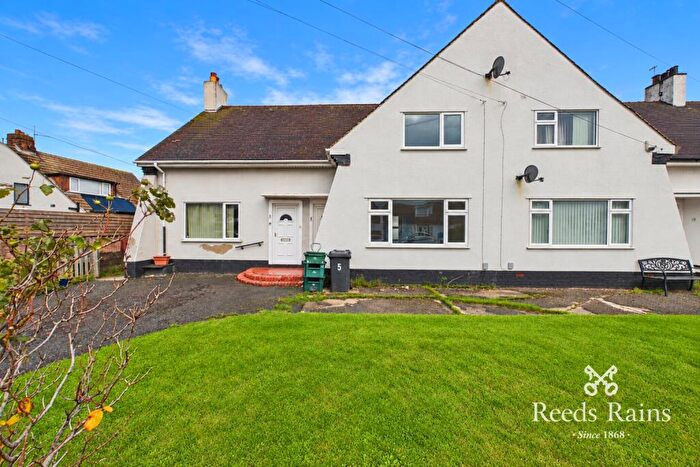2 Bedroom Terraced House For Sale In Moelwyn Avenue West, Kinmel Bay, Conwy, LL18