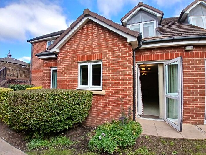 2 Bedroom Apartment To Rent In Vicarage Lane, Hailsham, East Sussex, BN27
