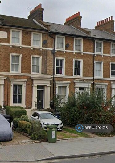 3 Bedroom Flat To Rent In Lewisham Road, London, SE13