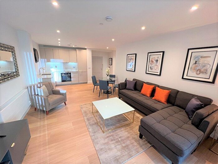 1 Bedroom Flat To Rent In Joseph Huntley Walk, Reading, RG1