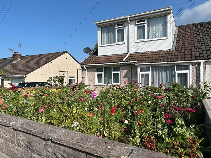 3 Bedroom Semi-Detached Bungalow To Rent In Red Roofs Close, Pencoed, Bridgend, CF35