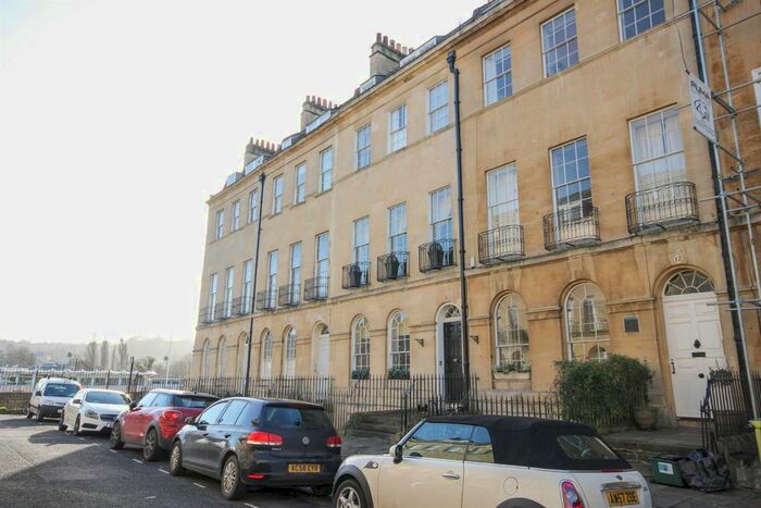 2 Bedroom Flat To Rent In Johnstone Street, Bath, BA2
