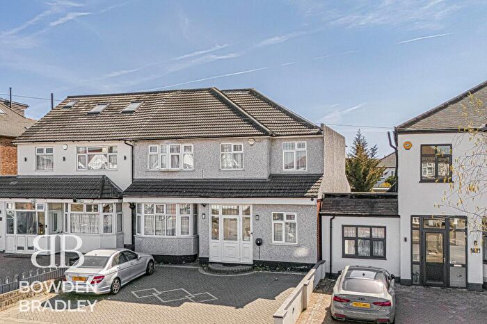 5 Bedroom Semi Detached House For Sale In Clayhall Avenue, Clayhall, IG5