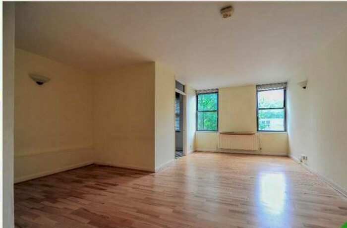 1 Bedroom Studio To Rent In Vauxhall Bridge Road, London, SW1V