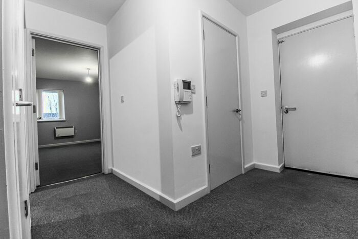 1 Bedroom Flat To Rent In Laburnum Drive, Newport, NP19