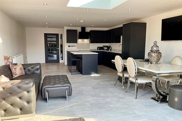 3 Bedroom Semi Detached House For Sale In Eythorne Road, Shepherdswell, Nr Dover, CT15