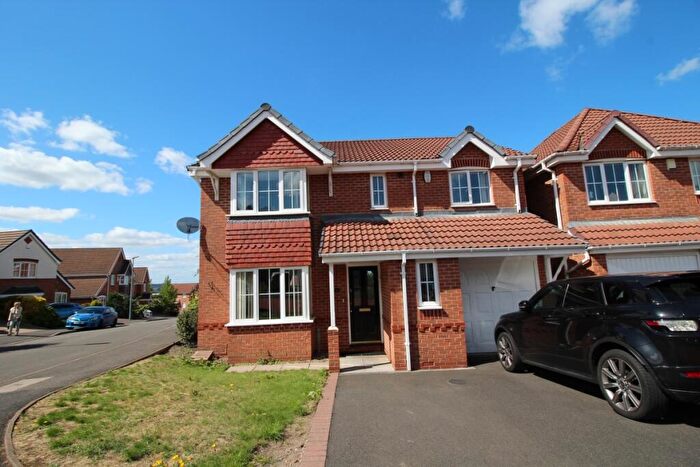 4 Bedroom Detached House To Rent In Taylor Way, Oldbury, West Midlands, B69