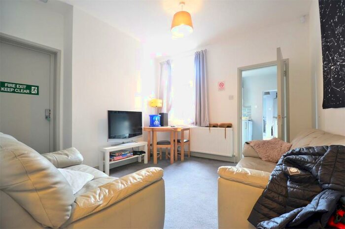 4 Bedroom Terraced House To Rent In / Academic Year Fantastic Double Bedroom Bathrooms Student House, Warwards Lane, Selly Oak, Free Ultrafast, B29