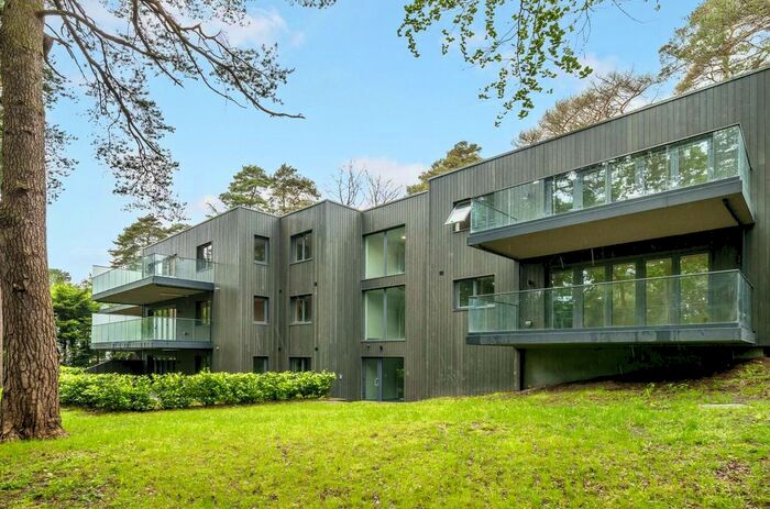 2 Bedroom Flat For Sale In Tekels Park, Camberley, GU15