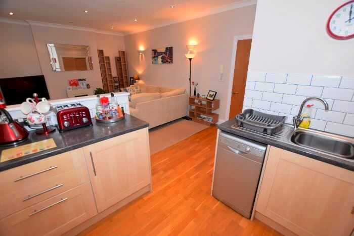 2 Bedroom Flat To Rent In St. Mildreds Road, London SE12