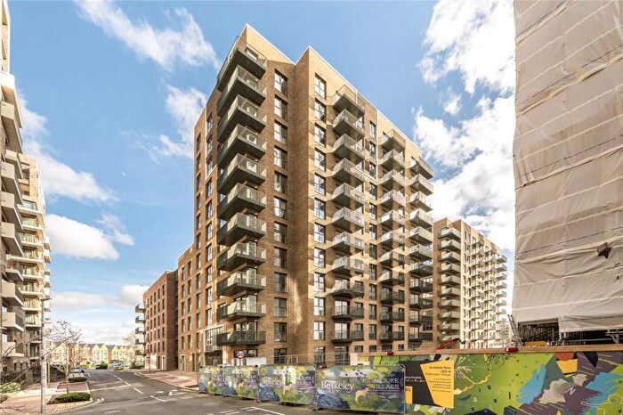 2 Bedroom Apartment To Rent In Banks Road, London, SE3