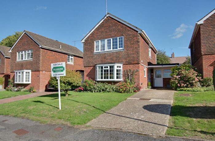 3 Bedroom Detached House For Sale In Bishop's Waltham Town Centre - No Chain, SO32