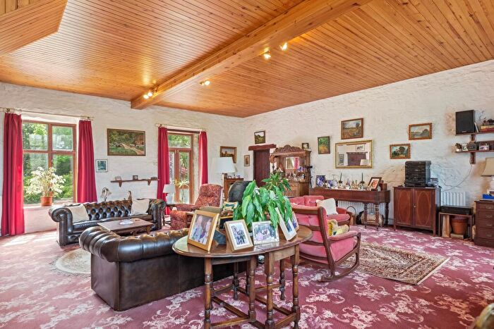 4 Bedroom Detached House For Sale In Valley Road, Harmans Cross, BH19 - Photo 6